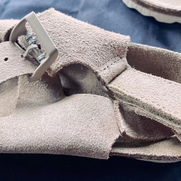 H&M Kids Brown Suede Buckle-Up Sandals SIZE EU 30/AU 11.5 $7 (RRP $20)Worn Once. - Picture 7 of 7